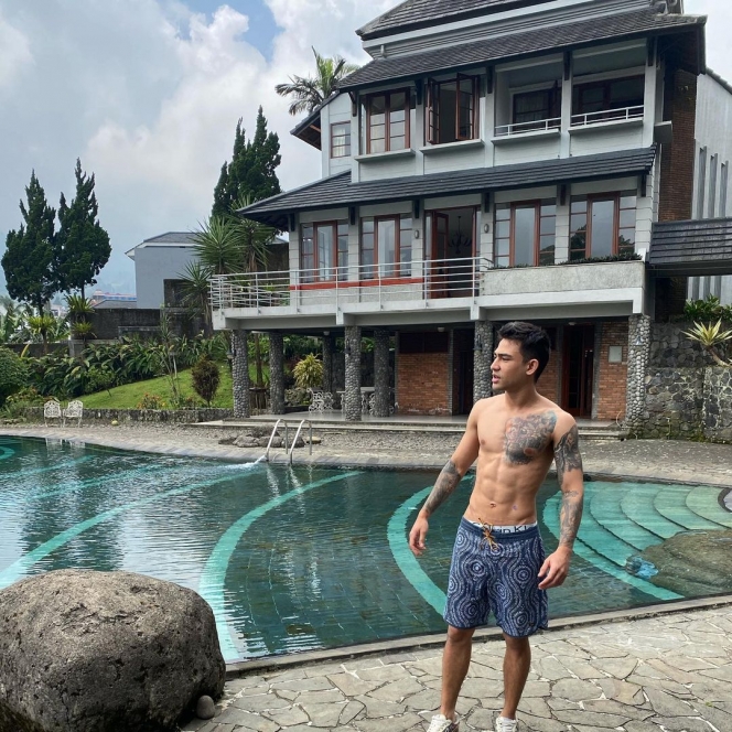 Potret Bugar Axel Matthew Thomas, Hasil Nge-Gym dan 6 Tahun Gak Makan Mie Instan