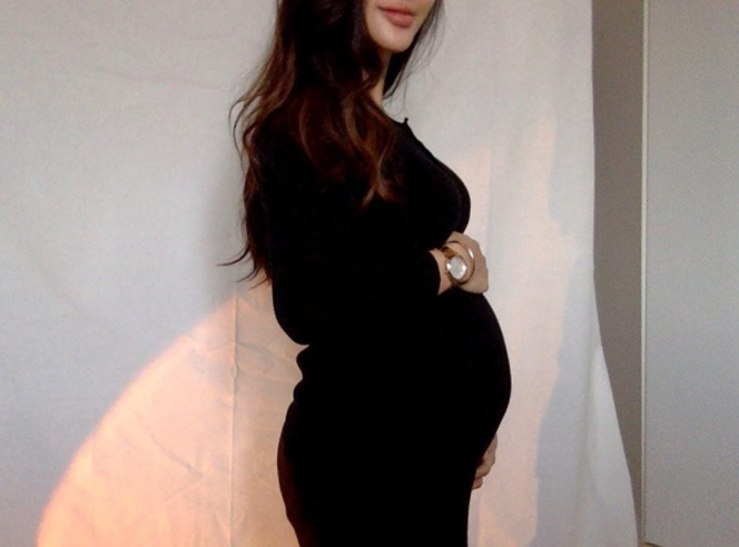 Hamil 6 Bulan, Ini Potret Margin Wieheerm Makin Glowing dengan Baby Bump yang Tambah Besar