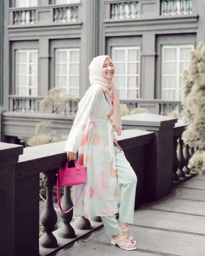 Bikin Pangling, Ini 10 Pesona Anselma Putri Pakai Hijab
