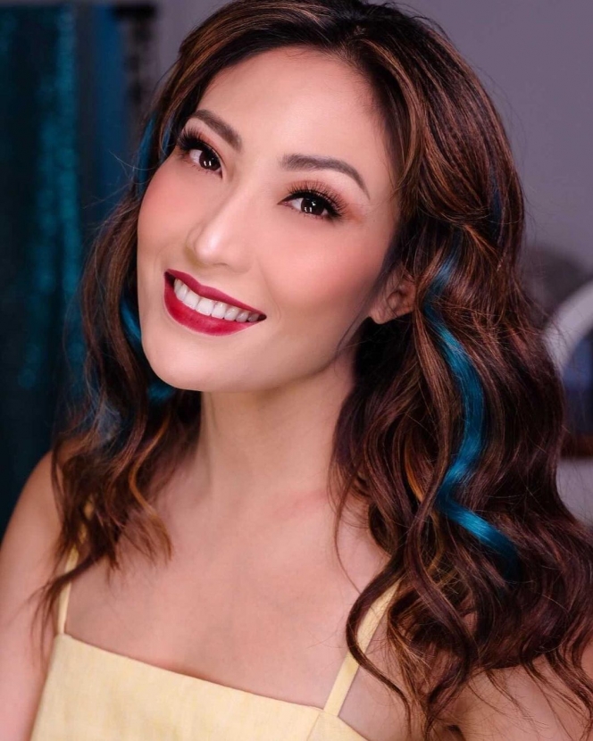 10 Potret Selfie Ayu Dewi yang Cantik Banget, Flawless-nya Gak Ada Lawan!