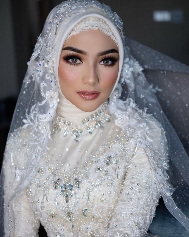 Deretan Pernikahan Selebriti Papan Atas yang Dimake Up Bennu Sorumba, Terbaru Ada Lesti Kejora