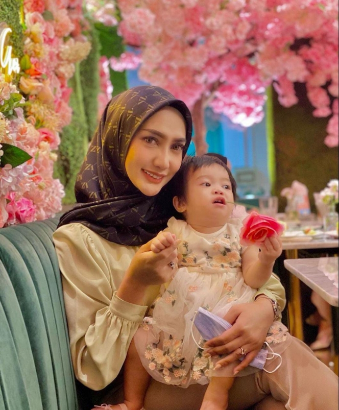 Potret Mama Lita MasterChef Besarkan Anak-Anaknya Sendirian, Kini Jadi Single Parent Tangguh