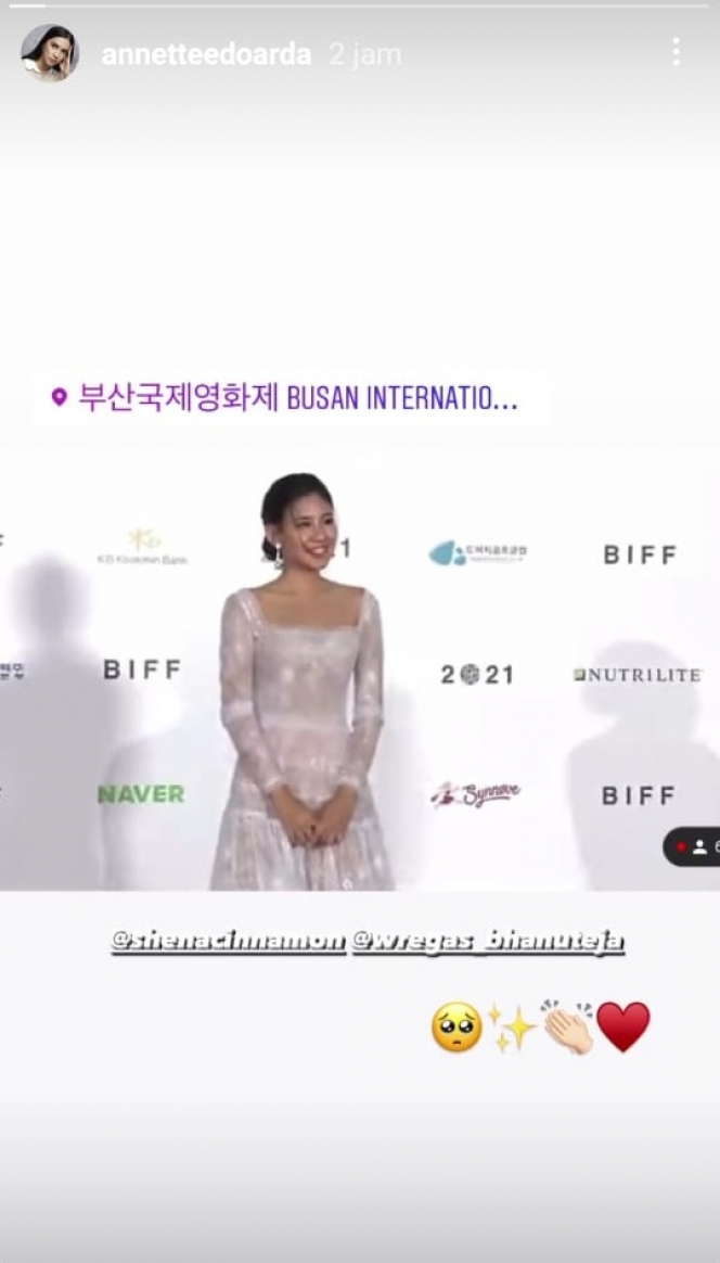 8 Potret Shenina Cinnamon di Busan International Film Festival, Sempet Selfie sama Song Joong Ki!