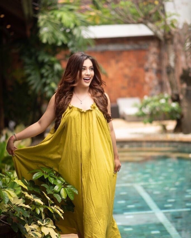 11 Potret Cantik Chintya Ramlan, Aktris Sinetron Ikatan Cinta yang Menikah dengan Mahar Rp 3 M!