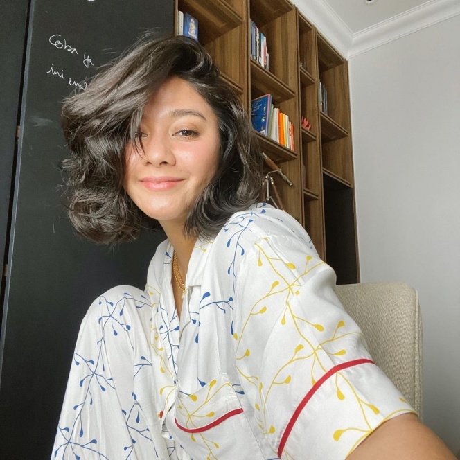 Lebih Fresh, Ini 7 Potret Terbaru Naysilla Mirdad dengan Rambut Pendek
