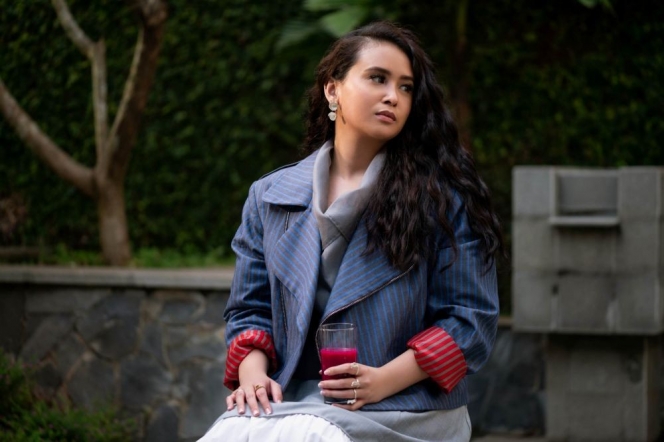 10 Potret Terbaru Ayushita yang Makin Memesona, Sukses Bintangi Film Terbaru Netflix