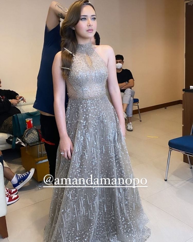 9 Pesona Amanda Manopo di Silet Awards 2021 dengan Rambut Panjang, Aggun Banget!