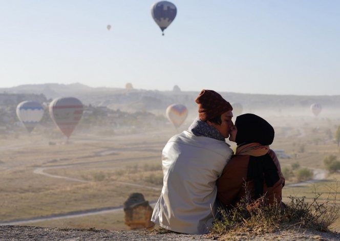 7 Foto Mesra Lesti Kejora dan Rizky Billar Saat di Turki, Pamer Kecupan Manis yang Romantis Abis!