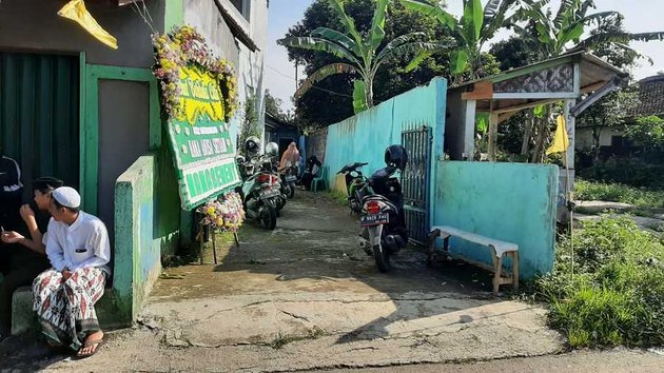 Potret Suasana Rumah Duka Hanna Kirana Suara Hati Istri, Sang Kekasih Ikut Salat Jenazah