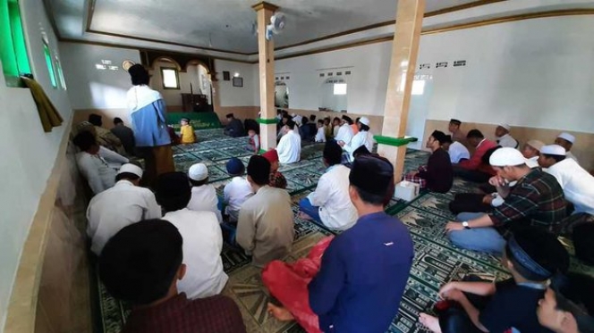 Potret Suasana Rumah Duka Hanna Kirana Suara Hati Istri, Sang Kekasih Ikut Salat Jenazah