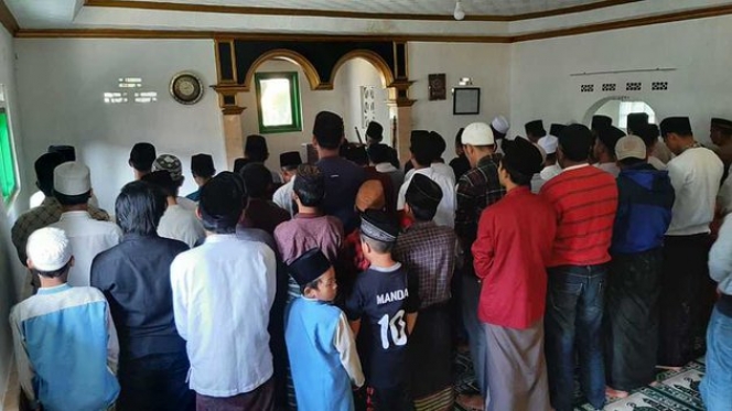 Potret Suasana Rumah Duka Hanna Kirana Suara Hati Istri, Sang Kekasih Ikut Salat Jenazah