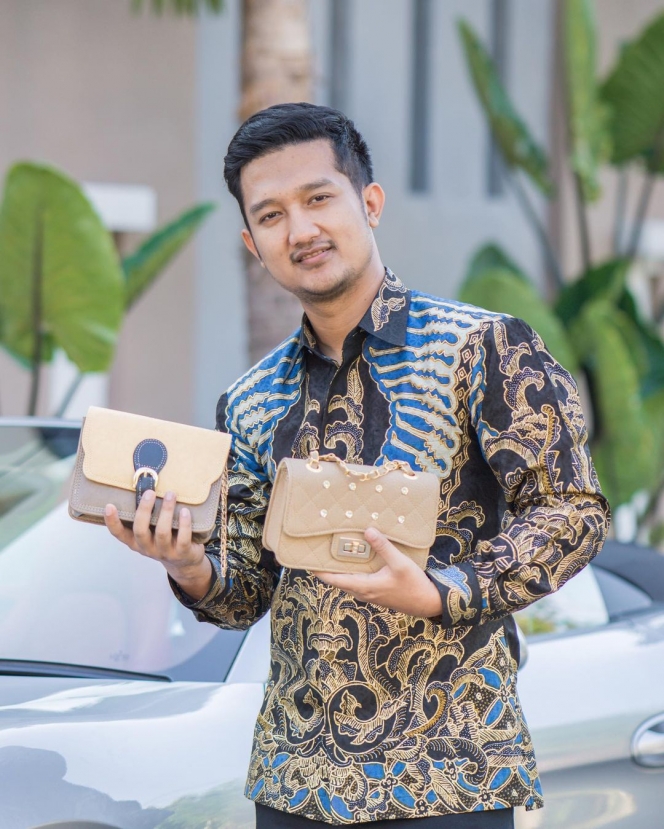 10 Potret Tom Liwafa, Crazy Rich Surabaya yang Setia Jaga Gala Sky