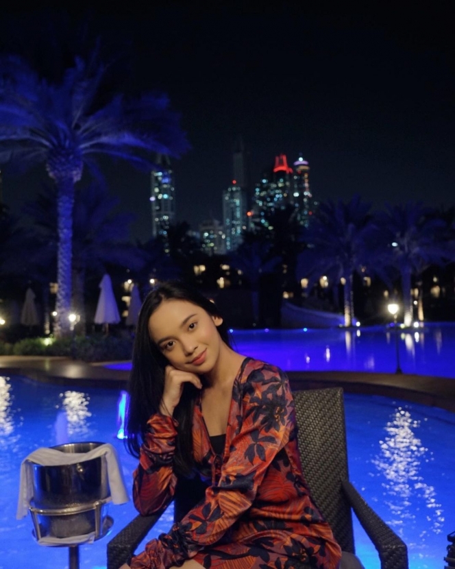 10 Potret Cantik Lyodra Ginting di Dubai, Mulai dari Liburan sampai Tampil di Panggung Megah!