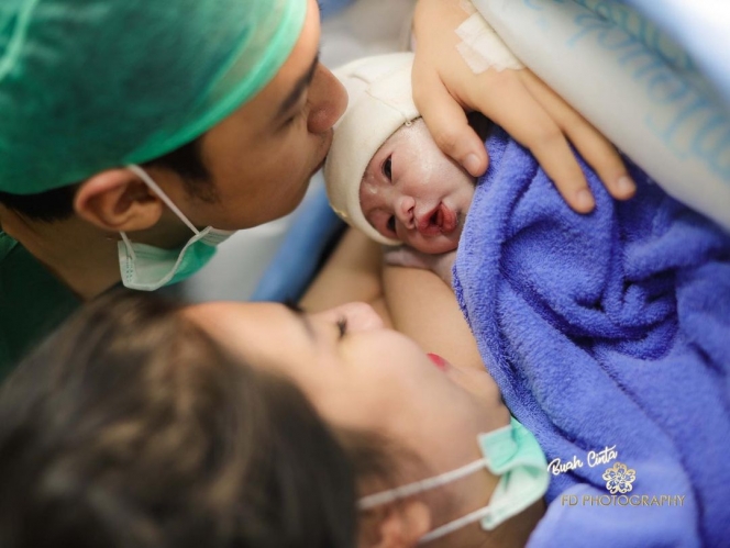 5 Potret Terbaru Baby Bible, Anak Felicya Angelista dan Hito Caesar yang Baru Lahir
