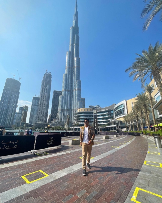 Ini 7 Pesona Ammar Zoni Saat Bertemu Kedubes RI di Dubai, Kharismanya Memancar!