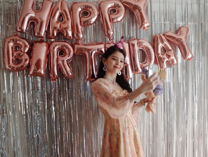 Han So Hee Ulang Tahun ke - 27, Intip Potret Perayaan dan Penampilan Dewasanya yang Makin Memukau
