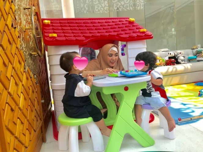 Potret Playground Anak di 9 Rumah Pesinetron, Udah Macem Taman Bermain di Mall nih