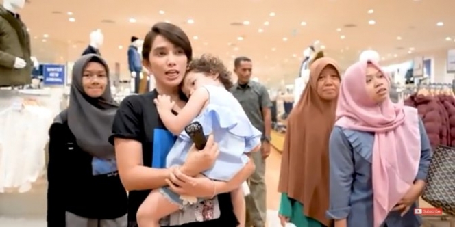 7 Potret Selebriti Traktir Karyawan, Raffi Ahmad Biarkan Anak Buah Borong Baju Sepuasnya