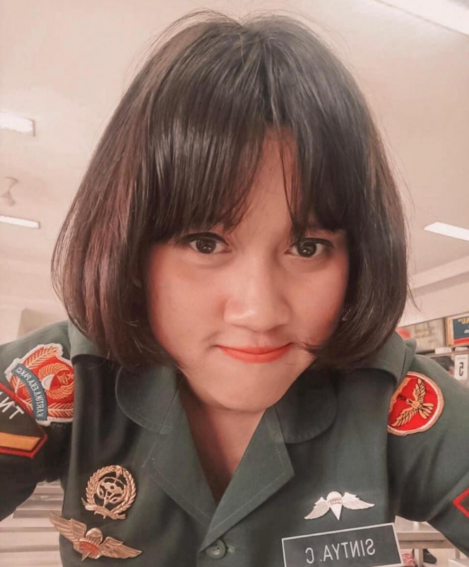 Ini Potret Cantik Sintya Cahya, Tentara Imut yang Dibilang Mirip Idol Korea