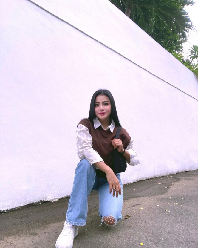 10 Potret Tisya Erni, Pedangdut yang Dulunya Jadi Model Majalah Dewasa