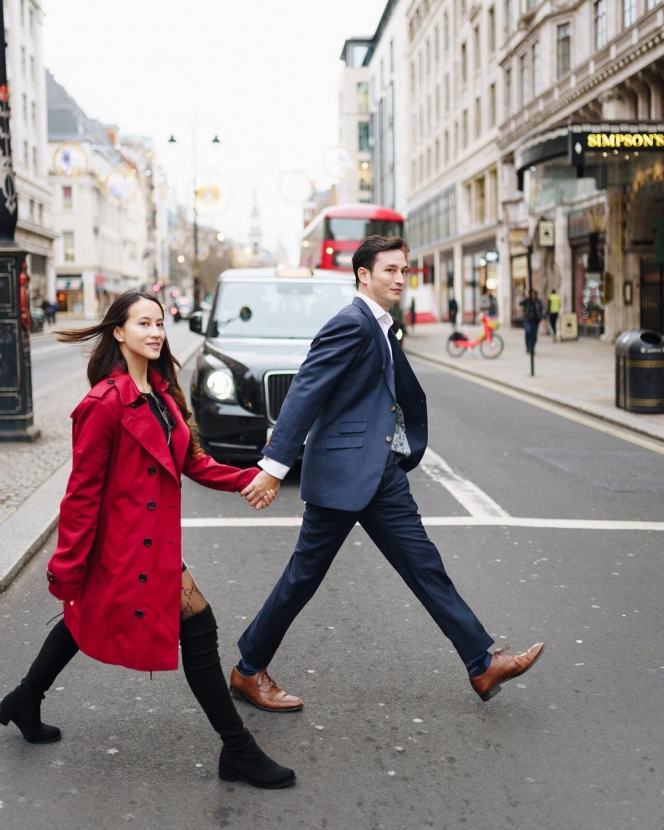 Potret Prewedding Mike Lewis dan Janisaa Pradja Sang Kekasih di London yang Sweet Banget!