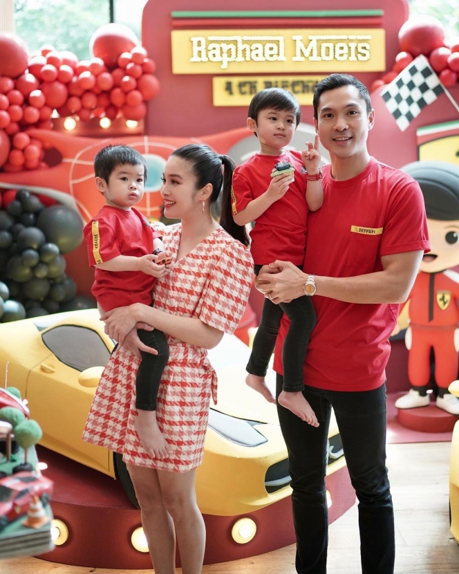 7 Potret Perayaan Ultah ke-4 Raphael Moeis, Putra Sulung Sandra Dewi Bertema Ferrari World