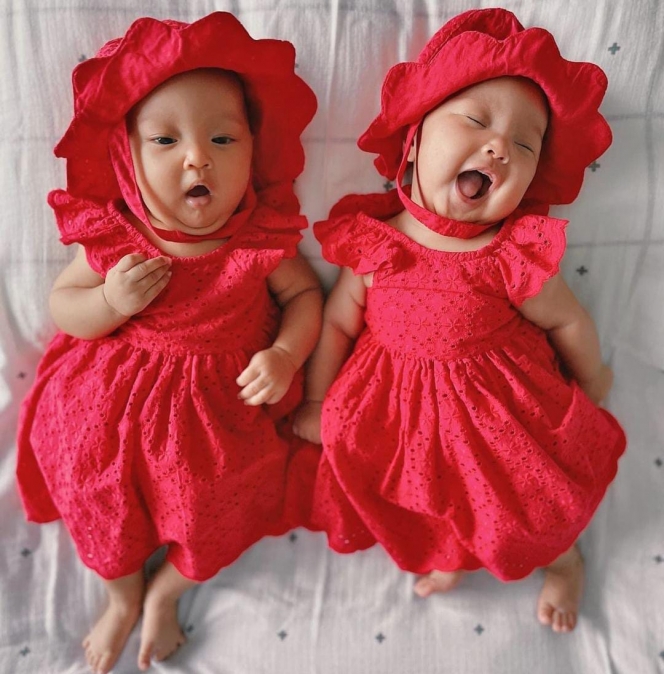 Bikin Gemas, Ini Potret Anak Kembar Presenter Cantik Zivanna Letisha yang Chubby dan Kompak!