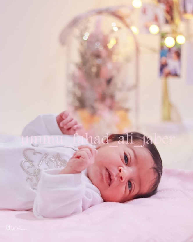 Potret Gemas Jood, Putri Bungsu Syekh Ali Jaber yang Lahir Tanpa Kehadiran Sang Ayah