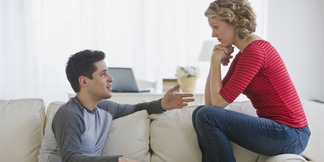 5 Cara Ini Bisa Membuat Pasangan Lebih Terbuka Padamu