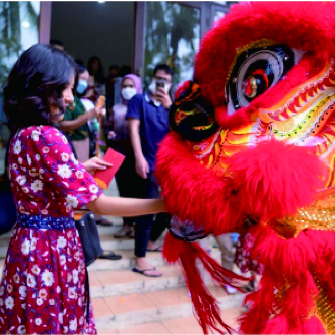 Ini Momen Perayaan Imlek Sarwendah dan Ruben Onsu yang Sampai Datangkan Barongsai ke Rumah!