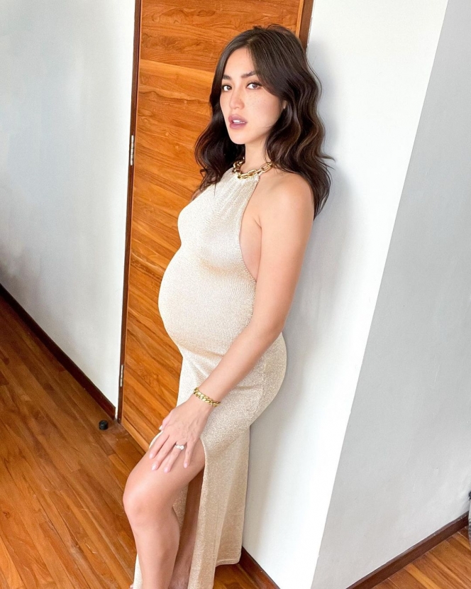 Sebut Menggendut Bahagia, Ini Potret Terbaru Jessica Iskandar dengan Baby Bump yang Makin Besar
