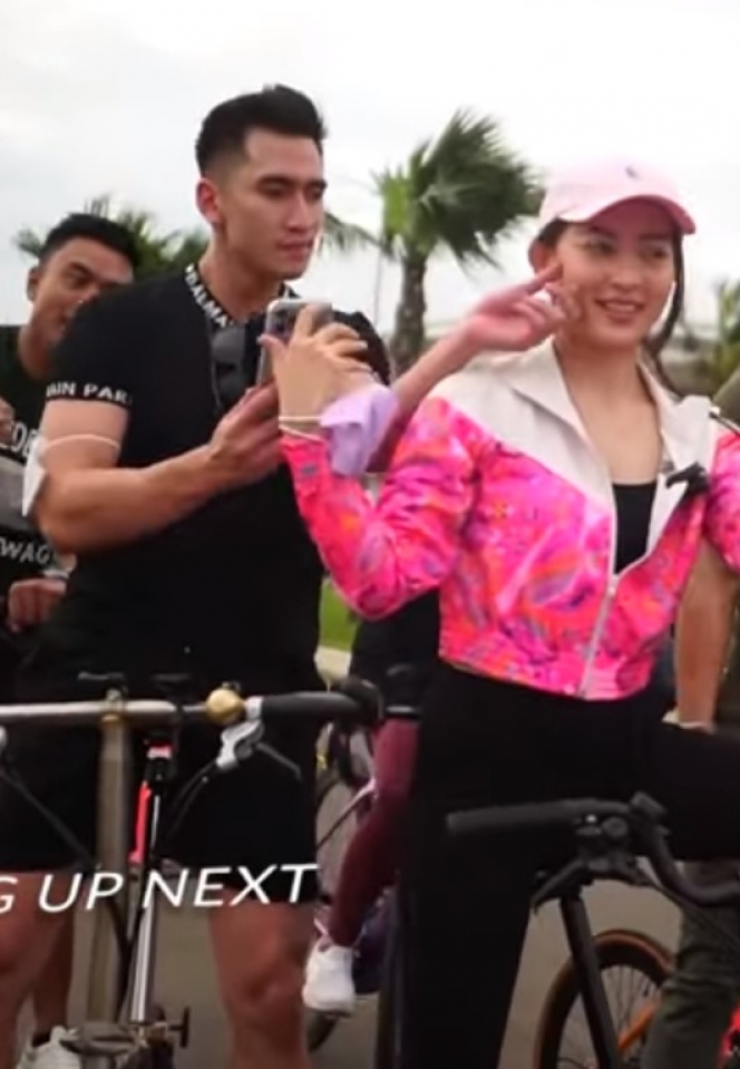 9 Potret Natasha Wilona dan Verrell Bramasta Sepedaan Bareng, Udah Balikan Nih?