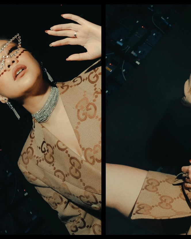 7 Potret Kece Bunga Citra Lestari Pakai OOTD Serba Gucci, Super Mama yang Glamour Banget!