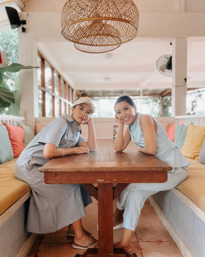 Kakak-Adik Rasa sahabat, Ini 8 Kebersamaan Chelsea Olivia dan Christina Olivia Habiskan Waktu di Bali