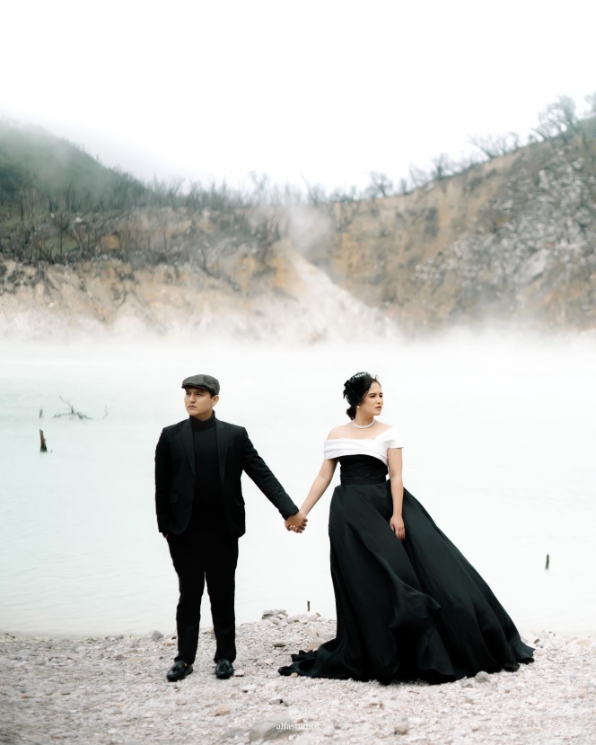 10 Pose Prewedding Pesinetron Masayu Clara dan Qausar Harta dengan Tema Korean Style