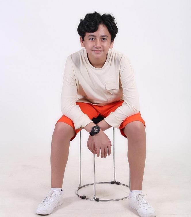 Calon Hafidz Quran, Ini Potret Salim Shia Anak Sulung Umar Syarief dan Corry Pamela yang Ganteng Banget!