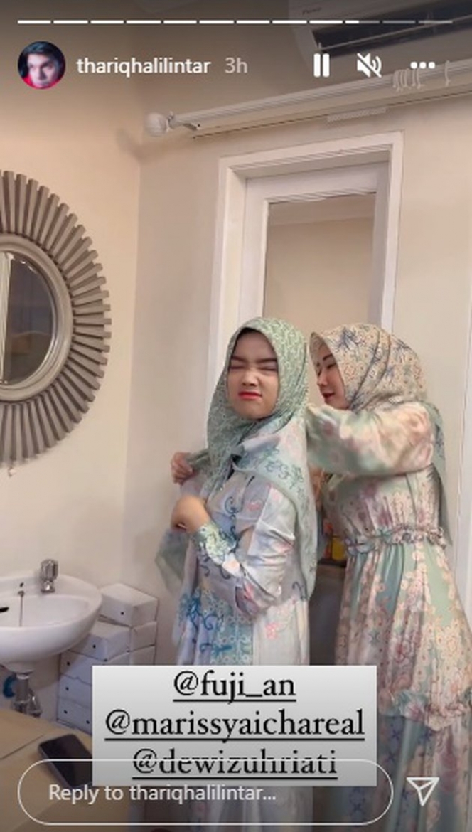 7 Potret Fuji An Kenakan Hijab Saat Syukuran Rumah Baru Gala, Thoriq Halilintar Dibikin Terkesima