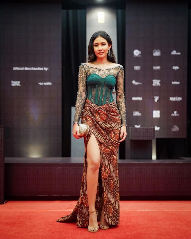 Lanjutkan Semangat Kartini, 11 Artis Perempuan ini Berdedikasi Tinggi di Perfilman Indonesia