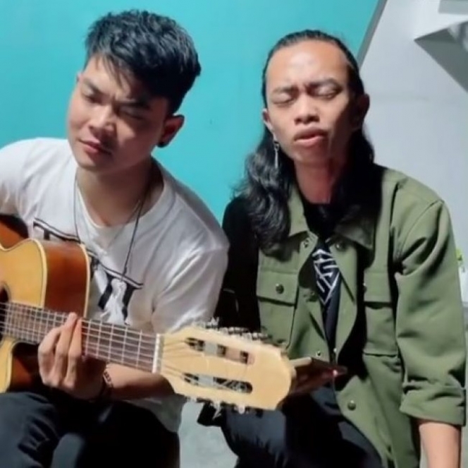10 Potret Tri Suaka, Penyanyi Viral yang Kini Tuai Kritikan Netizen Usai Parodikan Andika Kangen Band