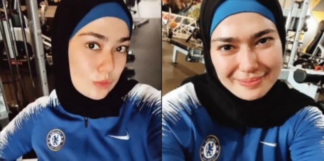 9 Potret Cathrine Wilson Kenakan Hijab Pasca Pulang Ibadah Umroh, Banjir Doa Agar Istiqomah