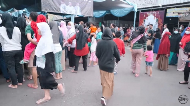 11 Momen Nissa Sabyan Nyanyi di Hajatan Kampung, Bikin Heboh Warga Setempat