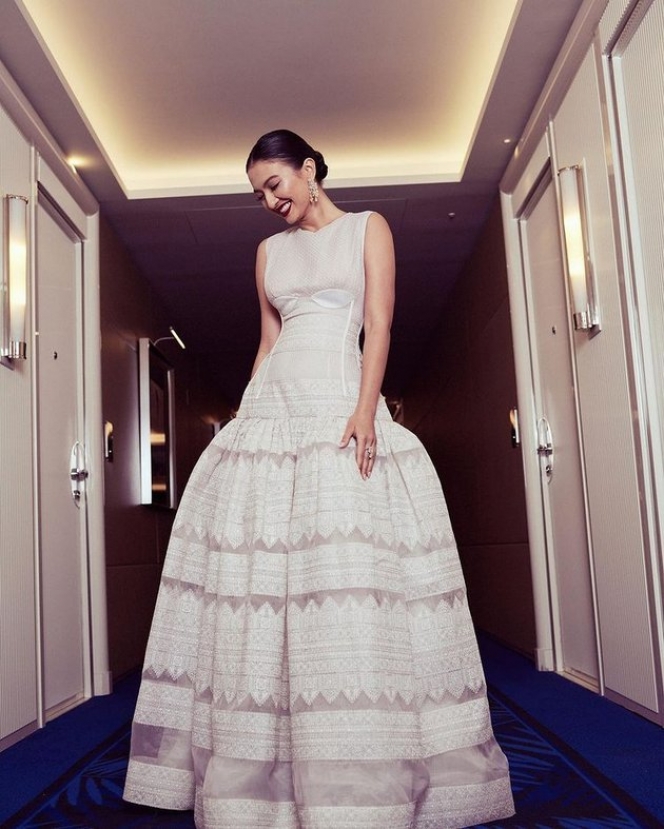 Pesona Raline Shah di Cannes Film Festival 2022, Sampai-Sampai Bikin Lady Gaga Takjub Ada Perempuan Indonesia Secantik Ini