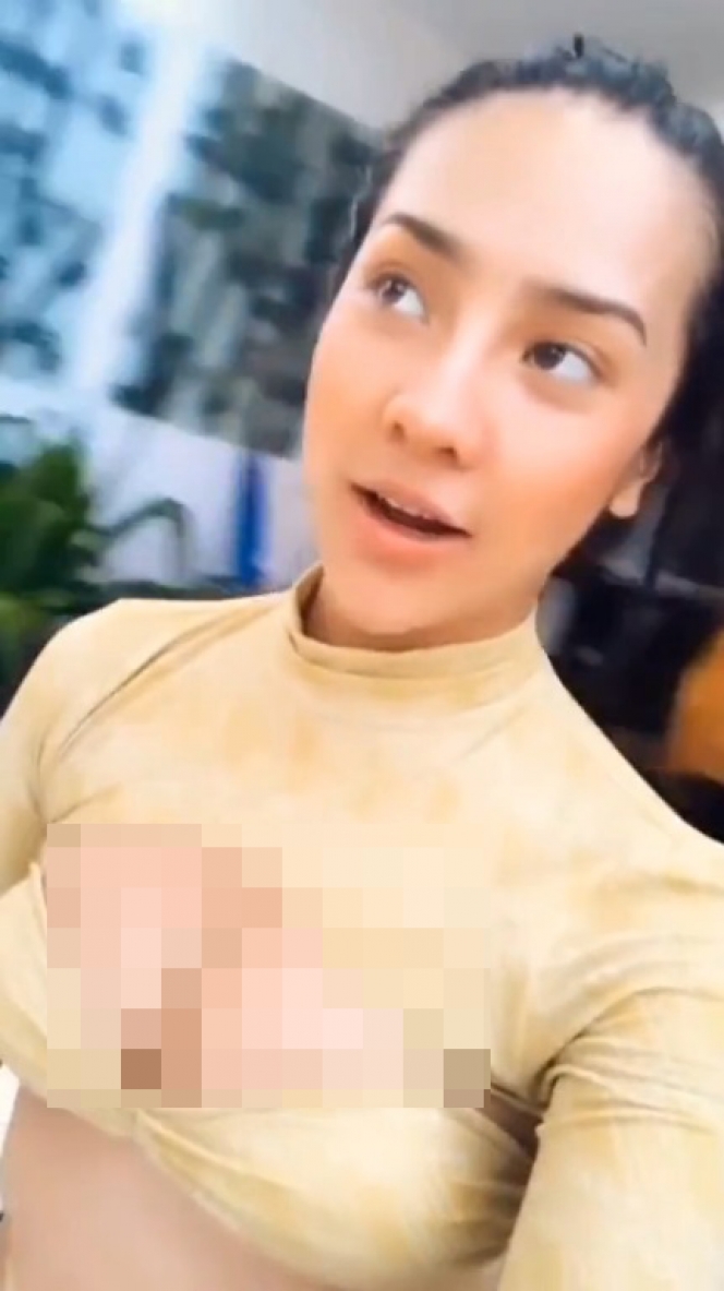 6 Potret Anya Geraldine Pakai Baju dengan Bagian Dada Terbuka, Netizen Ingatkan Akan Kasus Aulia Salsa Marpaung