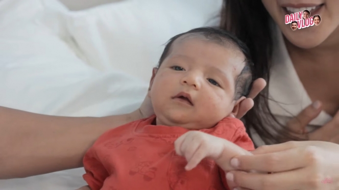 Baru Diungkap, Ini 10 Potret Baby Don Anak Kedua Jessica Iskandar yang Ganteng dan Punya Hidung Super Mancung