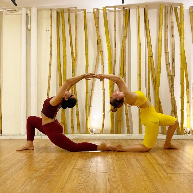 Lentur Banget, Ini Potret Terbaru Inul Daratista Saat Latihan Yoga
