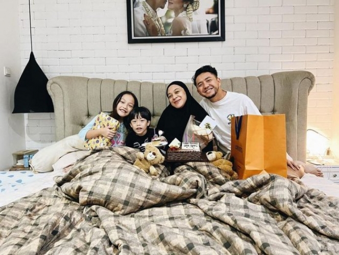 Potret 36 Tahun Dian Ayu Istri Omesh, Tetap Cantik Segera Resmi Jadi Ibu 3 Anak