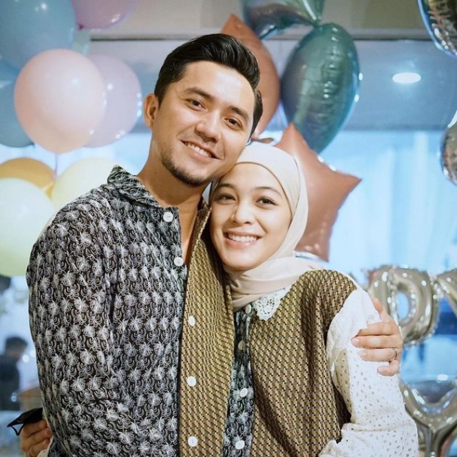 Potret 36 Tahun Dian Ayu Istri Omesh, Tetap Cantik Segera Resmi Jadi Ibu 3 Anak