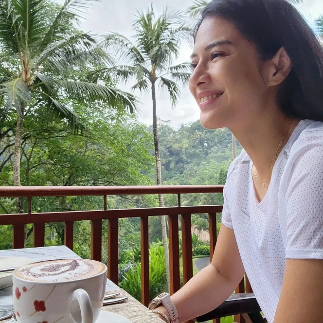 Potret Keseruan Dian Sastro dan Suami Liburan Berduaan di Resort, Serasa Kembali Honeymoon