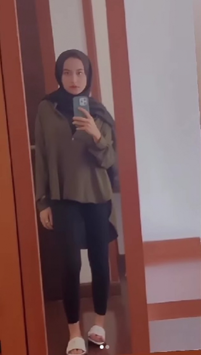 7 Potret Terbaru Eks Baby Sitter Mawar AFI yang Sudah Berani Unggah Foto Selfie, Hijabnya Tuai Sorotan