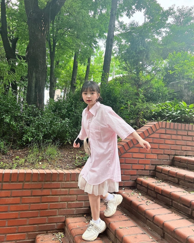 Perankan Anak SD di Drama Korea, Ini 10 Potret Kim Yoon Hee yang Ternyata Sudah Berumur 21 Tahun